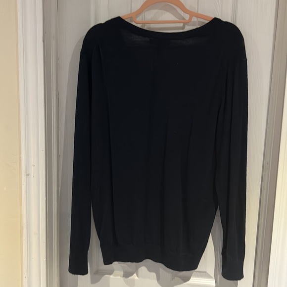 Banana Republic xl sweater - Picture 3 of 3